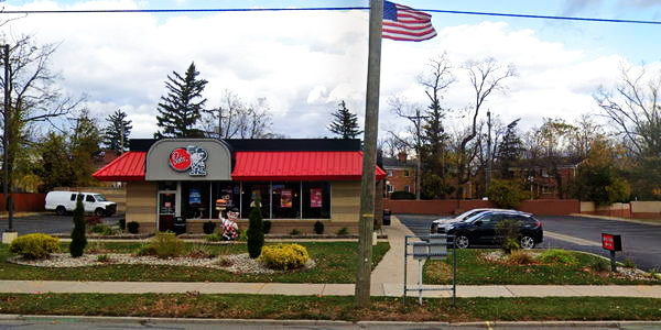 Big Boy Restaurants (Elias Brothers, Elias Bros) - Farmington - 32704 Grand River Ave (newer photo)